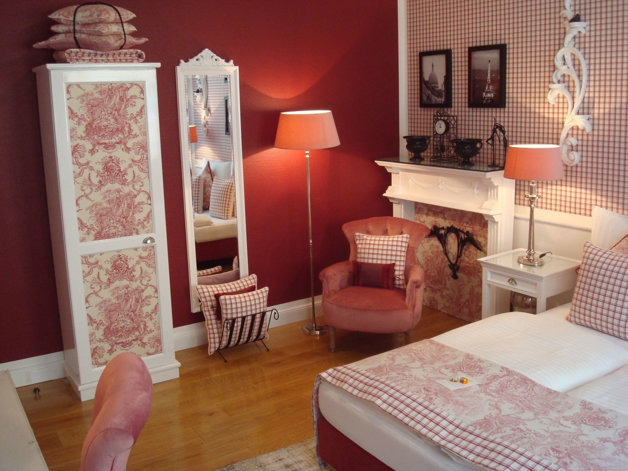 Sir & Lady Astor 3*